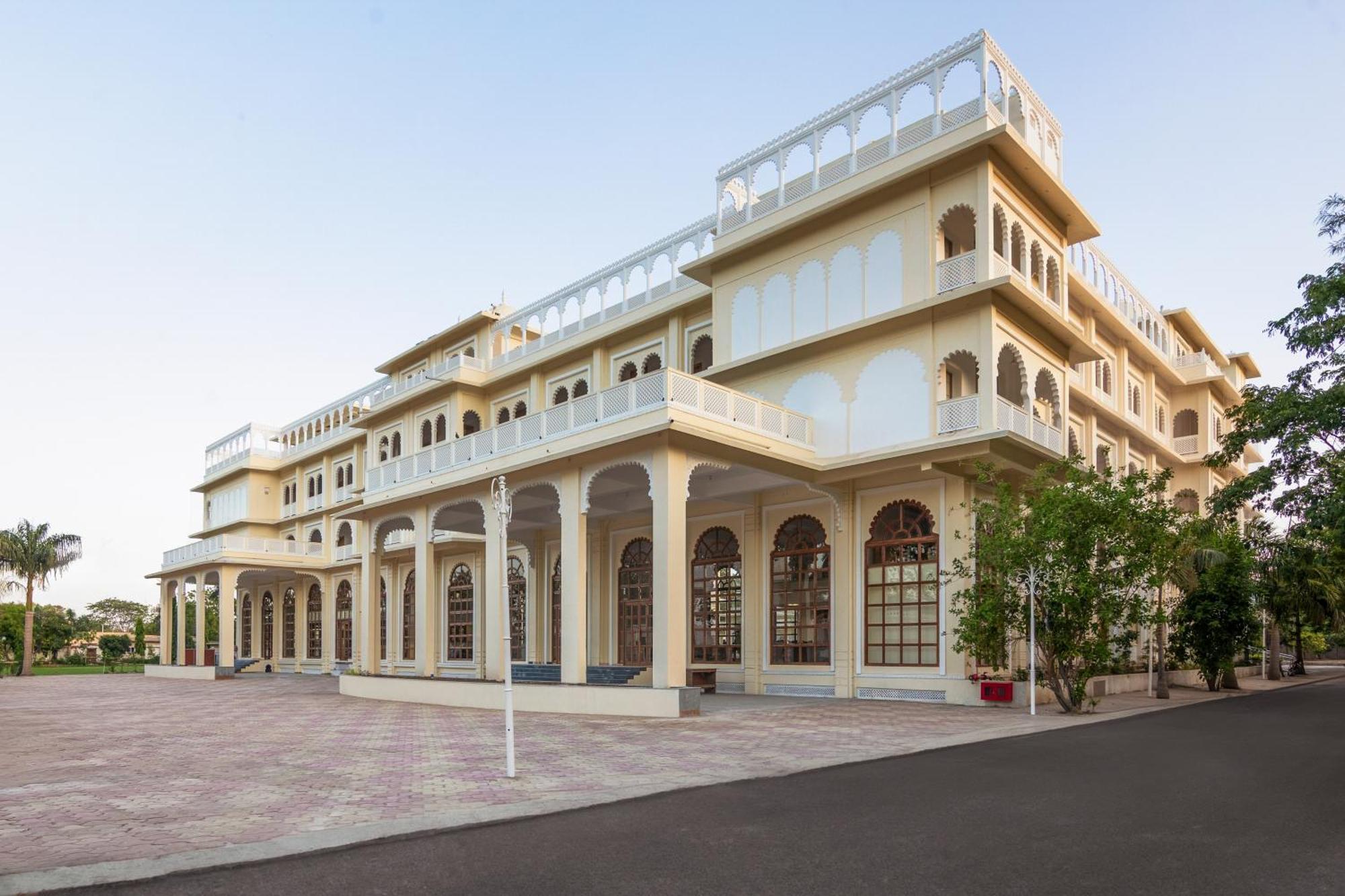 Sterling Aravalli Udaipur Exteriör bild